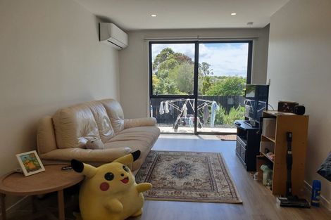 Photo of property in 11/8 Chivalry Road, Glenfield, Auckland, 0629