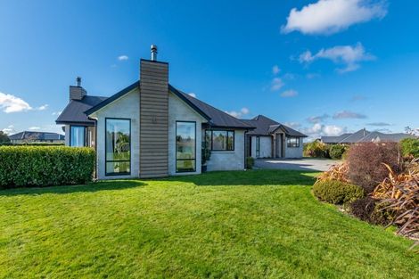 Photo of property in 14 Landsborough Drive, Darfield, 7571