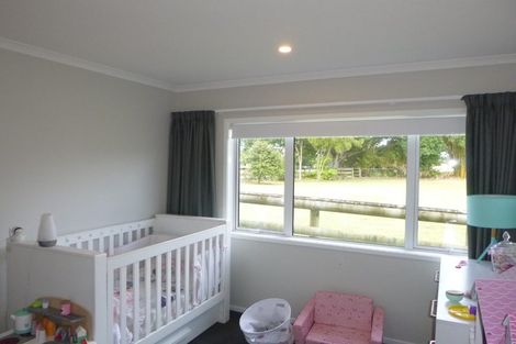 Photo of property in 120 Matua Road, Huapai, Kumeu, 0810