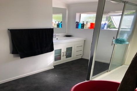 Photo of property in 2/27 Brandon Road, Glen Eden, Auckland, 0602