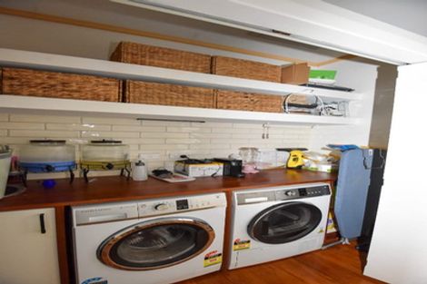 Photo of property in 20 Wyndham Street, Carterton, 5713