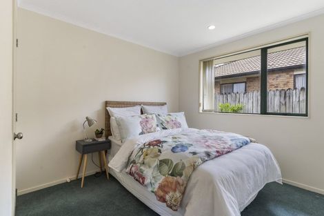 Photo of property in 3 Morewa Place, Takanini, 2112