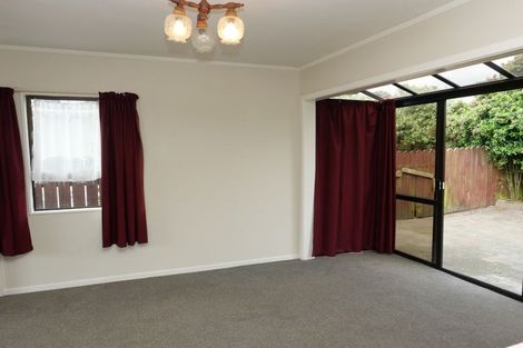 Photo of property in 72 Aorangi Road, Paraparaumu, 5032