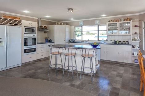 Photo of property in 131 Mayfair Avenue, Whangamata, 3620
