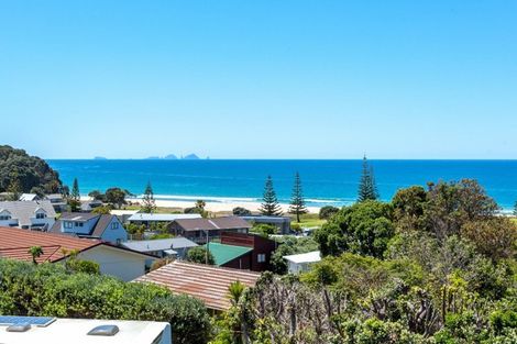 Photo of property in 105 Titiro Place, Onemana, Whangamata, 3691