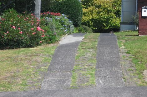 Photo of property in 2/8 James Street, Bayview, Auckland, 0629