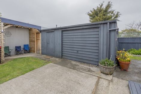 Photo of property in 35 Mckenzie Street, Levin, 5510