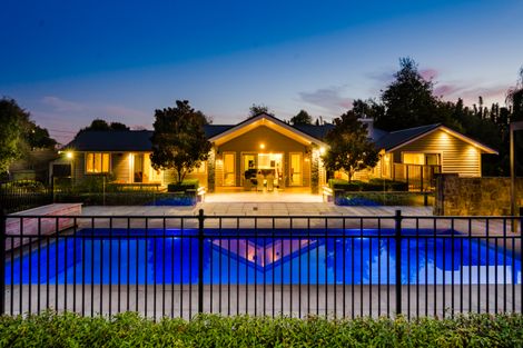 Photo of property in 55 Riverhead Road, Kumeu, 0810