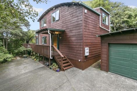 Photo of property in 112 Mountain Road, Henderson Valley, Auckland, 0612