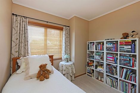 Photo of property in 32 Campbell Street, Havelock North, 4130