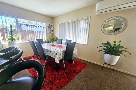 Photo of property in 3/331 Massey Road, Mangere East, Auckland, 2024
