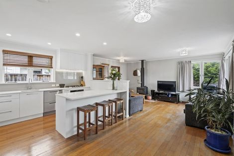 Photo of property in 2/29 Merriefield Avenue, Forrest Hill, Auckland, 0620