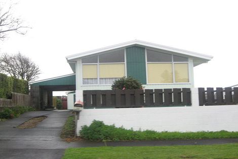 Photo of property in 32 Clifton Drive, Waitara, 4320