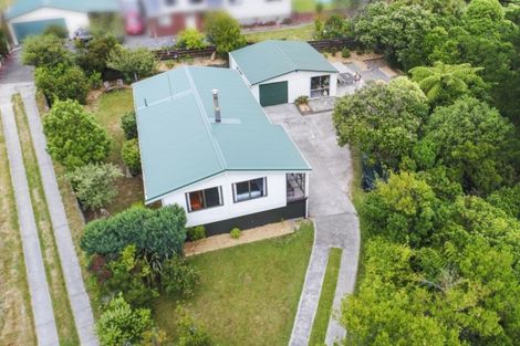 Photo of property in 22 Whitechapel Grove, Stokes Valley, Lower Hutt, 5019
