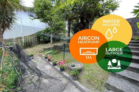 Photo of property in 90 Sunnyside Road, Sunnyvale, Auckland, 0612