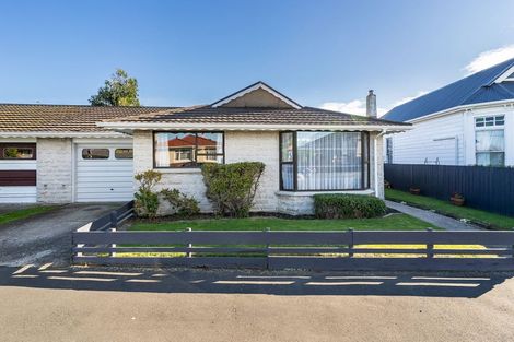 Photo of property in 96 Queens Drive, Saint Kilda, Dunedin, 9012
