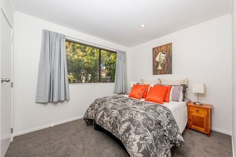 Photo of property in 2/239 Waitemata Drive, Ranui, Auckland, 0612