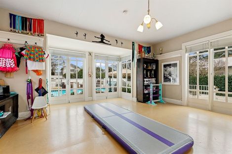 Photo of property in 8 Glandovey Road, Fendalton, Christchurch, 8052