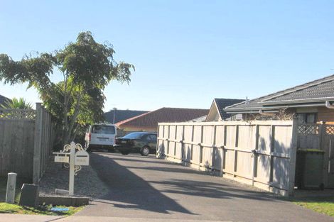 Photo of property in 27 Blackwood Drive, Wattle Downs, Auckland, 2103