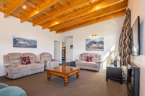 Photo of property in 18 Snowmass Drive, Ohakune, 4625