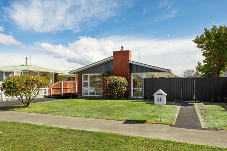 Photo of property in 11 Waratah Street, Avondale, Christchurch, 8061