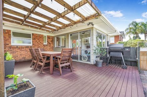 Photo of property in 17 Hamblyn Crescent, Nawton, Hamilton, 3200