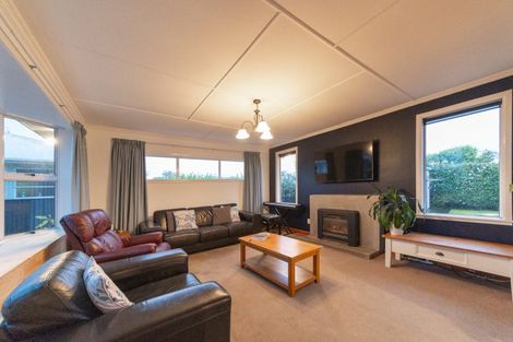 Photo of property in 16 Nairn Crescent, Awapuni, Palmerston North, 4412