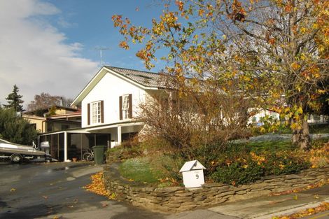 Photo of property in 9 Athenry Road, Bridge Hill, Alexandra, 9320