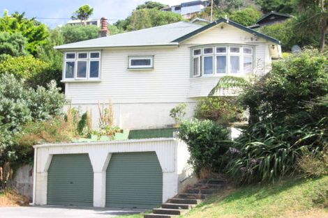 Photo of property in 48 Severn Street, Island Bay, Wellington, 6023