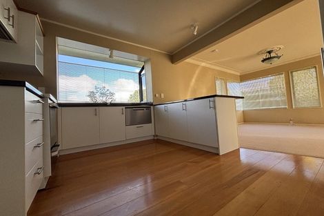 Photo of property in 33 Carnoustie Drive, Wattle Downs, Auckland, 2103