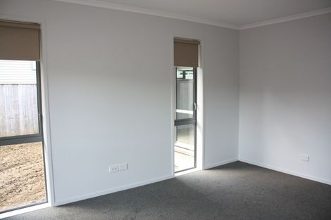 Photo of property in 7 South Street, Papakura, 2110