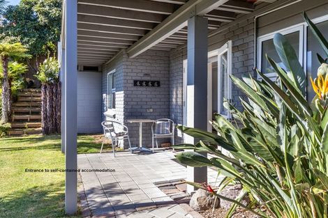 Photo of property in 358 Lake Terrace, Two Mile Bay, Taupo, 3330