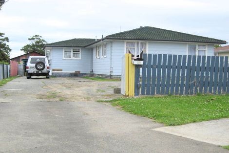 Photo of property in 25 Corsair Crescent, Mangere, Auckland, 2022
