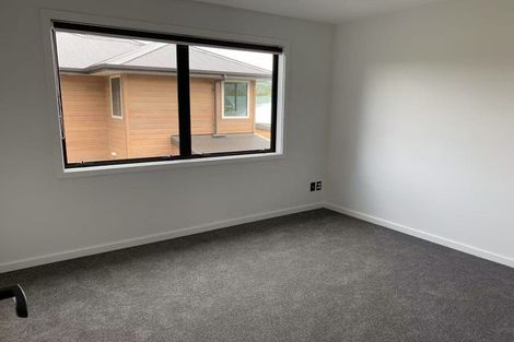 Photo of property in 39 Hinau Street, Woburn, Lower Hutt, 5011