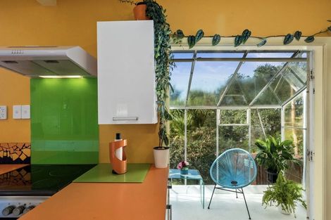 Photo of property in 5 Bank Street, Hillcrest, Auckland, 0627