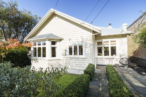 Photo of property in 6 Albert Street, Saint Clair, Dunedin, 9012