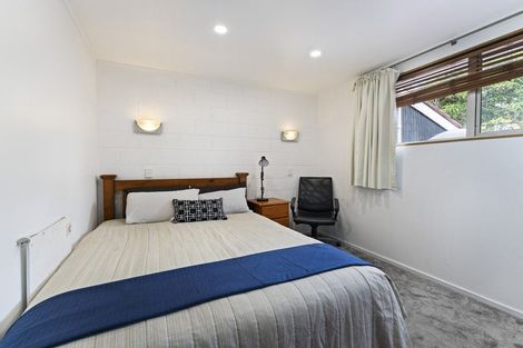 Photo of property in 2/39c Coronation Road, Hillcrest, Auckland, 0627