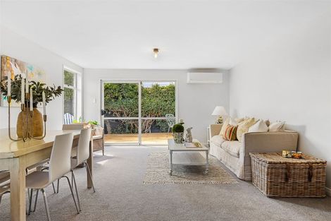 Photo of property in 2/40b Saint Martins Road, Saint Martins, Christchurch, 8022