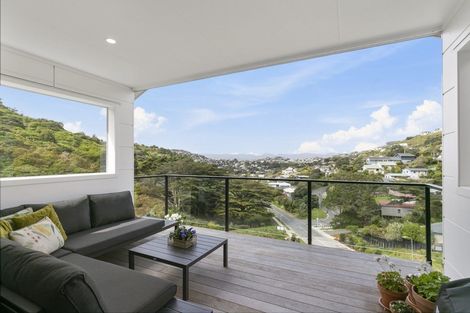 Photo of property in 98 Silverstream Road, Crofton Downs, Wellington, 6035