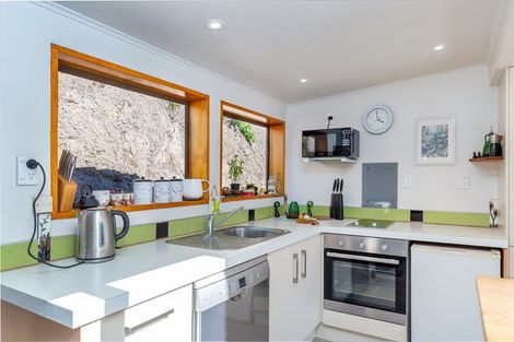 Photo of property in 3a Milton Terrace, Picton, 7220