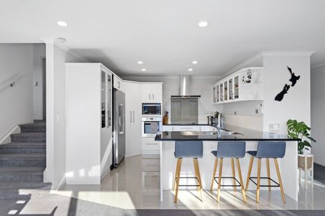 Photo of property in 28 Twomey Drive, Pukekohe, 2120