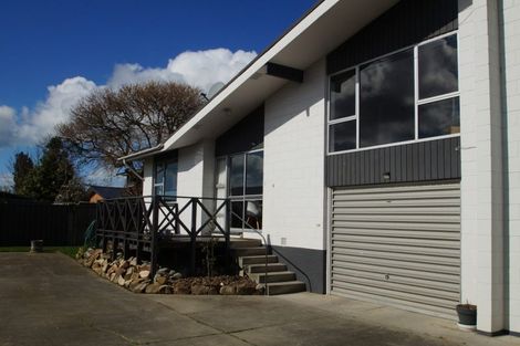 Photo of property in 2/24 Chilton Drive, Mairehau, Christchurch, 8052