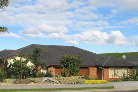 Photo of property in 11 Tauranga Place, Orewa, 0931