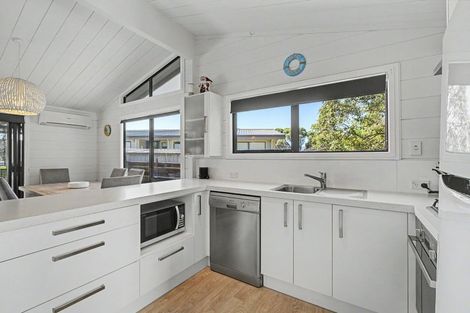 Photo of property in 7 Bonanza Place, Pauanui, Hikuai, 3579