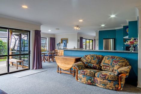 Photo of property in 21 The Fairway, Whakatane, 3120