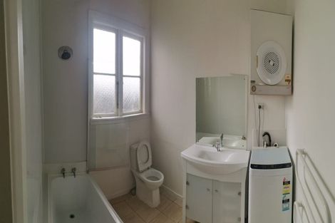 Photo of property in 7 Moir Street, Mount Victoria, Wellington, 6011