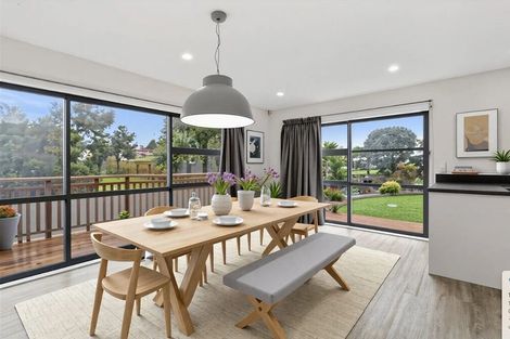 Photo of property in 20 Mcleod Road, Weymouth, Auckland, 2103