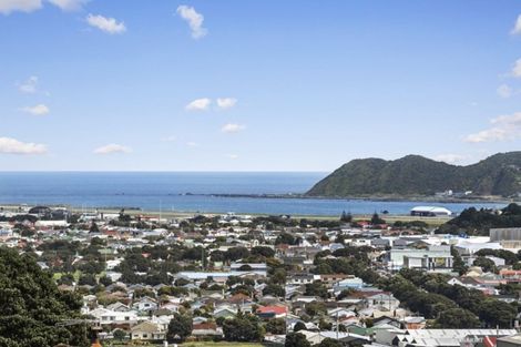 Photo of property in 141 Nevay Road, Miramar, Wellington, 6022