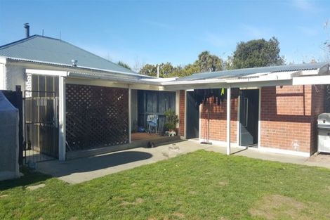 Photo of property in 16 Turnbull Street, Pareora, 7912