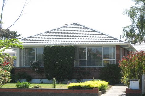 Photo of property in 37 Bickerton Street, Wainoni, Christchurch, 8061